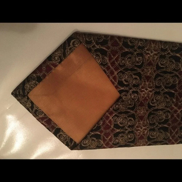 Claiborne silk necktie - Picture 3 of 6